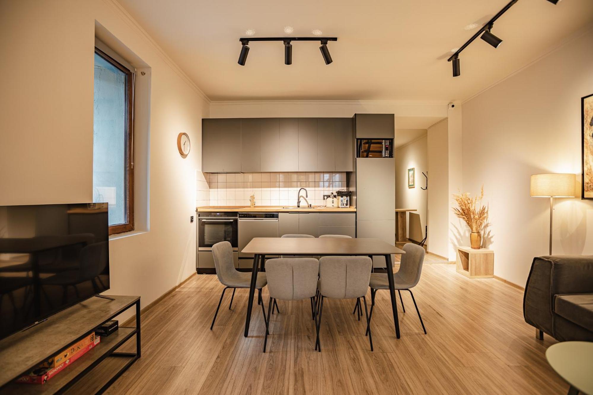 La Maison Местия Экстерьер фото